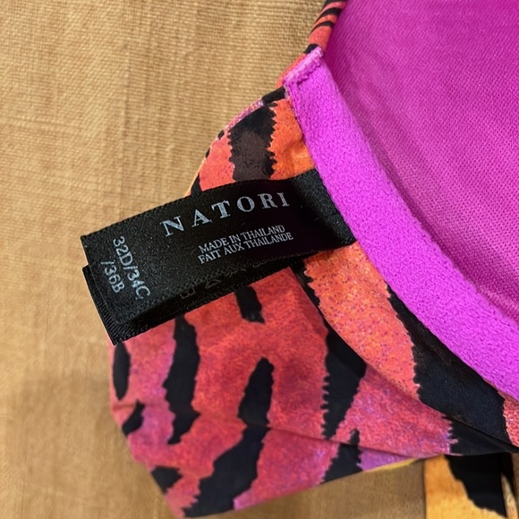 Natori Koko tiger stripe animal print underwire padded halter bikini top - Picture 3 of 4